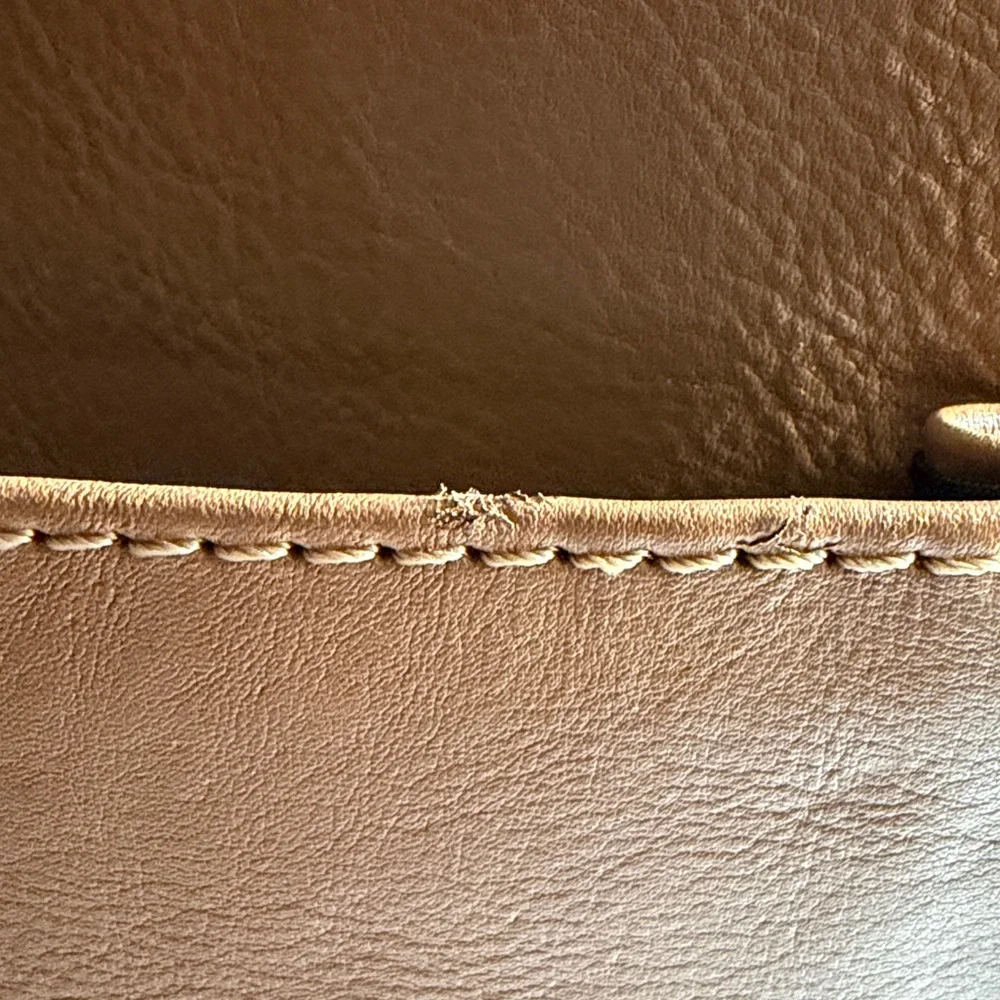Osprey London Pebble Beach Concours d'Elegance Tan Leather Messenger Bag